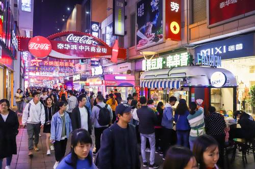 街景JEKEEN:报复性消费开始了,为何你的商街仍然冷清?