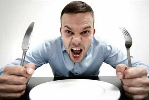 饿了脾气爆,你可能得了饿怒症,饥饿可能是导致争吵的罪魁祸首