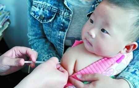 男婴注射疫苗后昏睡 究竟为什么?